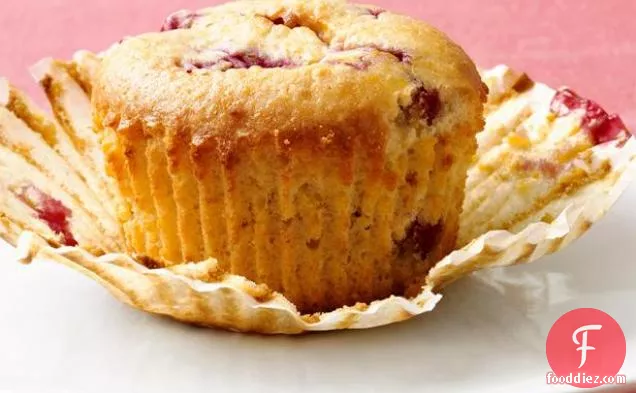 Low-Fat Raspberry-Corn Muffins