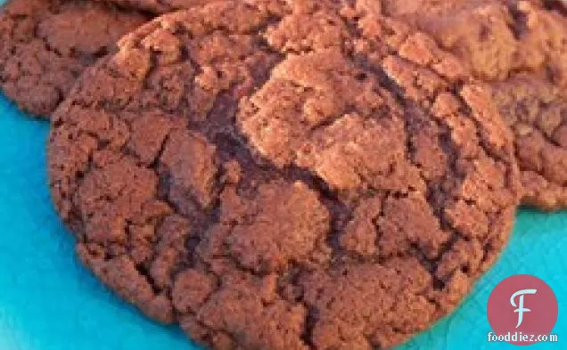 चॉकलेट-हेज़लनट स्प्रेड कुकीज़