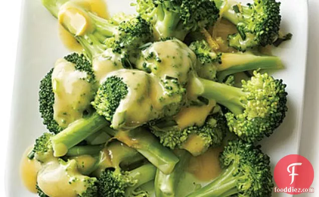 Cheddar-Beer Sauce Broccoli