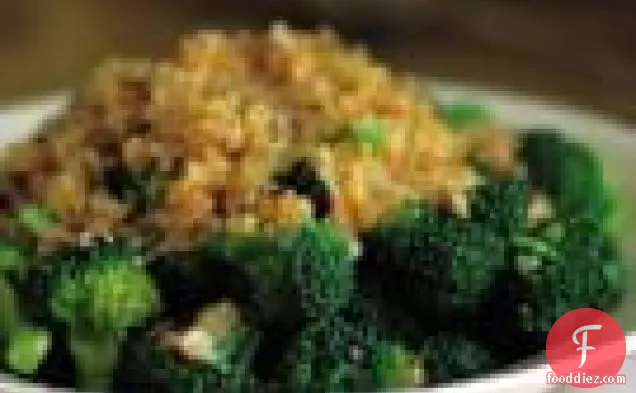 Broccoli With A Crunchy Crumb Topping