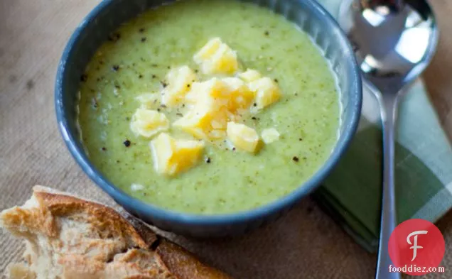 Broccoli And Cheddar Cheese Soup