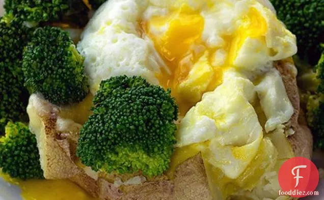 Baked Potato With Broccoli, Cheddar And Egg