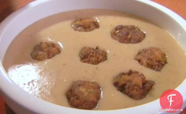 2 in 1 Gravy and Sausage-Stuffed Stuffing