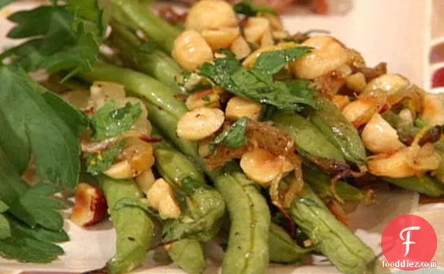 Roasted Green Beans with Shallots and Hazelnuts