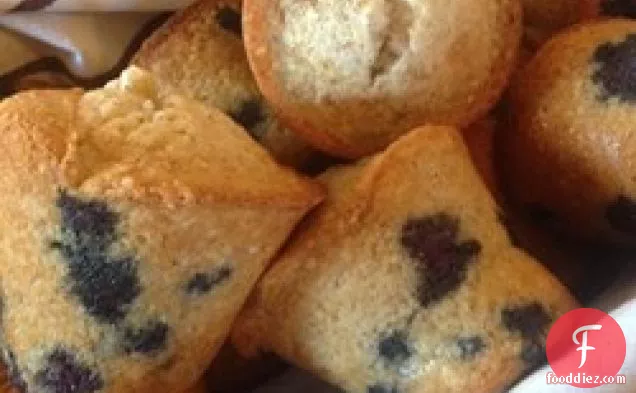 लस नि: शुल्क ब्लूबेरी Muffins