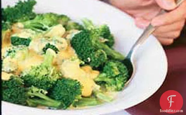 Broccoli with Cheesy VELVEETA Sauce