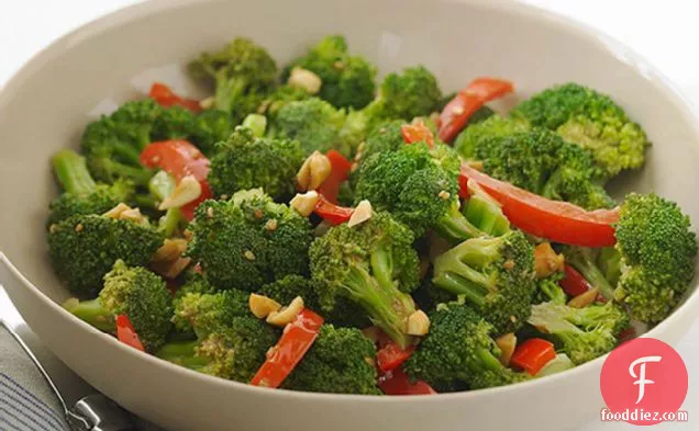 Easy Asian-Style Broccoli with Peanuts