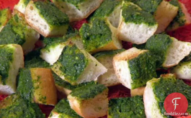Green Gobble-'Ems Garlic Bread Chunks