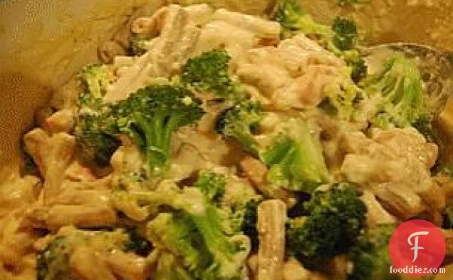 Mac And Cheddar Cheese With Chicken And Broccoli