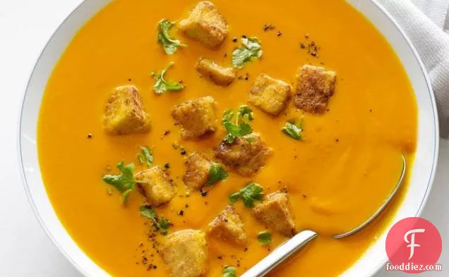 टोफू के साथ गाजर-अदरक का सूप