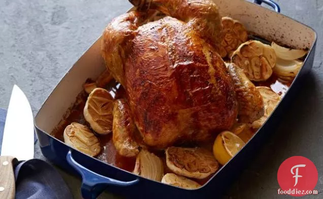 धीमी गति से भुना हुआ लहसुन चिकन