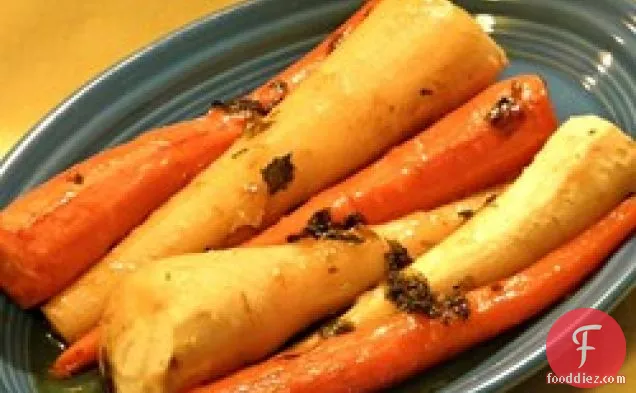 DSF शहद भुना हुआ गाजर और Parsnips