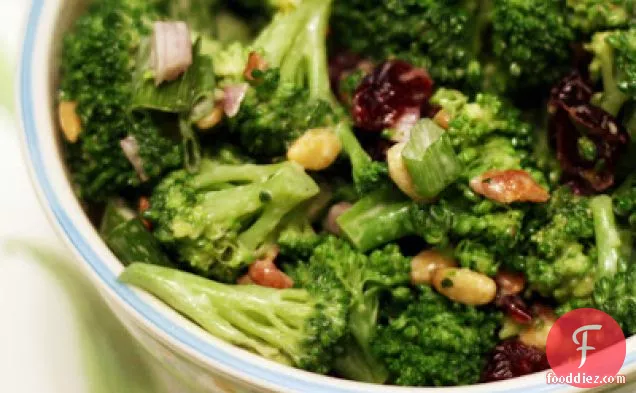 Zippy Broccoli Salad With Bacon, Pinenuts And Cranberries