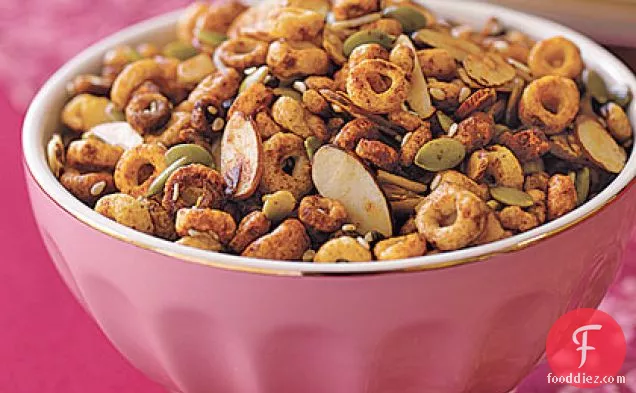 Whole-Grain Cereal Party Mix