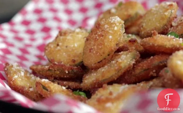 Crispy Zucchini Chips with Parmesan