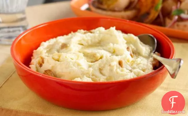The Definitive Mashed Potato with Roasted Garlic