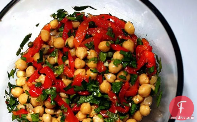 Chickpea Salad With Roasted Red Peppers