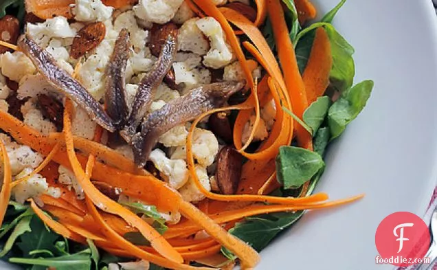 गाजर, फूलगोभी और एंकोवी