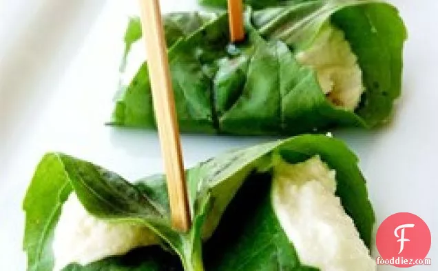 प्राइम की तुलसी-लिपटे बकरी पनीर बॉल्स