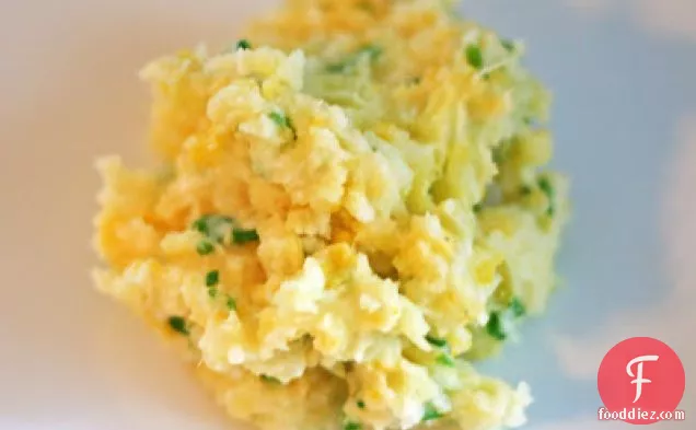 Chive & Garlic Potato Cauliflower Mash