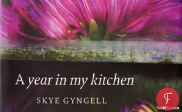 गोरगोन्जोला के साथ फूलगोभी का सूप