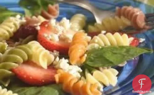 Wacky Mac® Berry and Spinach Salad