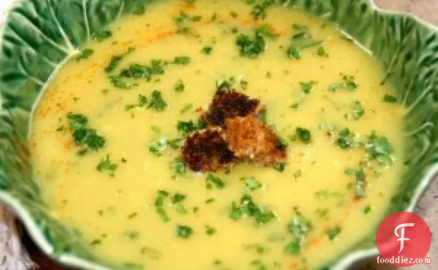 Golden Cauliflower Soup With Moroccan Spices