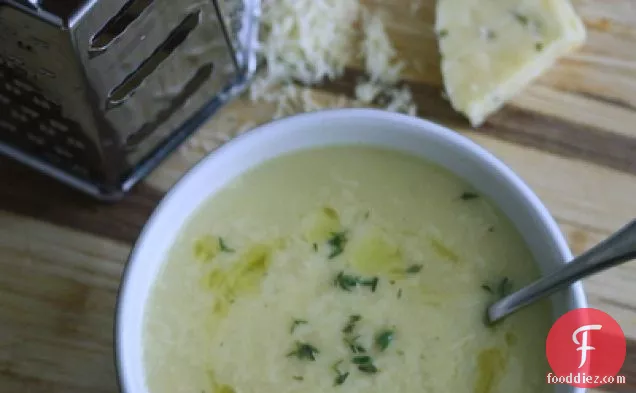 Cauliflower Soup With Sharp Cheddar And Thyme