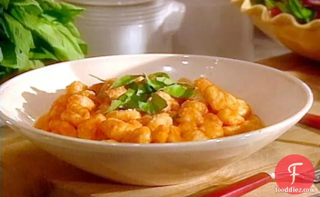 Roasted Red Pepper Sauce (with Gnocchi)