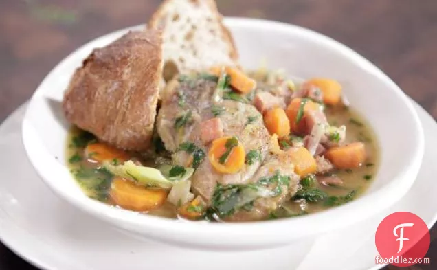 Chicken Stew with Carrots and Leeks