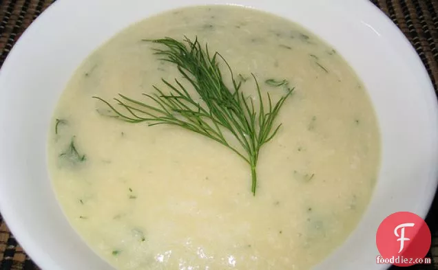 Cauliflower And White Cheddar Soup With Dill