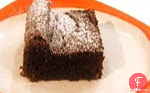 नम चॉकलेट पोलेंटा केक