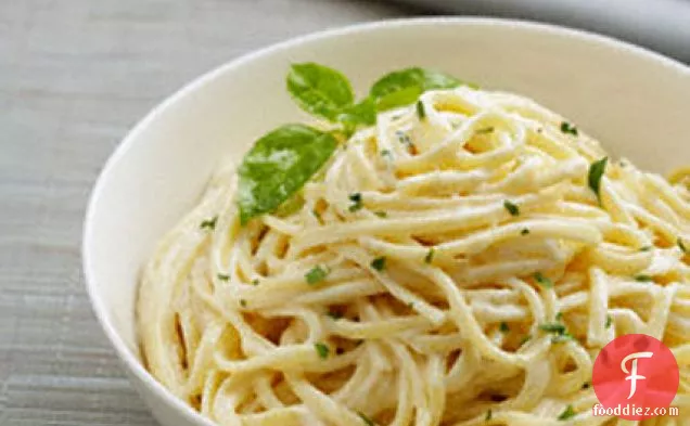 Spaghetti Aglio E Olio (pasta With Oil And Garlic)