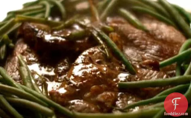 मेंहदी और बंदरगाह के साथ मेम्ने