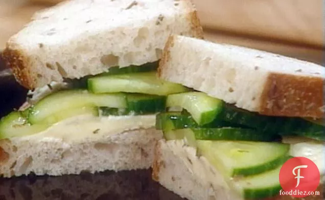 Quick Cucumber Pickles with Rye Bread and Cheese