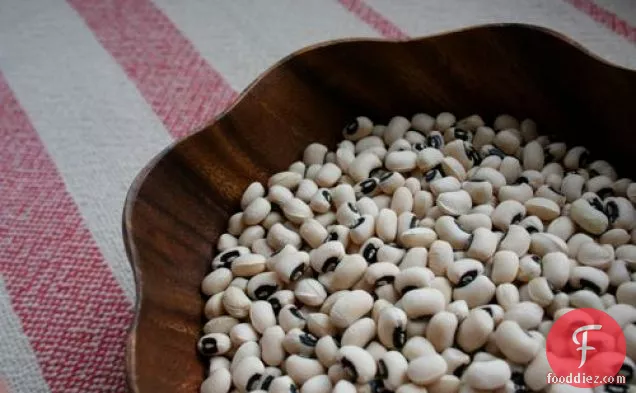 Eat for Eight Bucks: Black-Eyed Peas and Greens