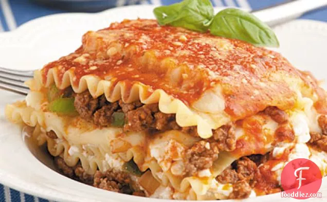 आसान Lasagna लंबे दस्ते की कड़ाही