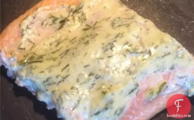 Grilled Salmon with Dill Sauce