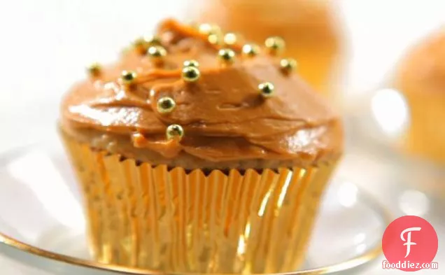 Golden Caramel Cupcakes