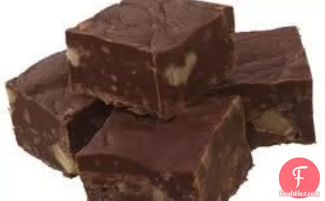CARNATION® Classic Five-Minute Fudge
