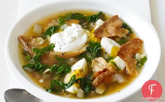 मसालेदार Chard सूप