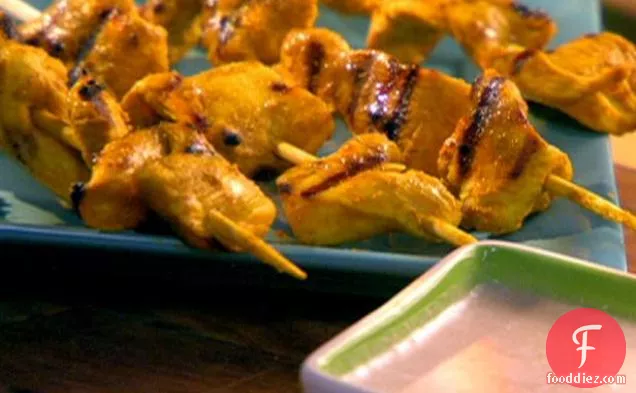 Grilled Chicken Curry with Peanut Dipping Sauce