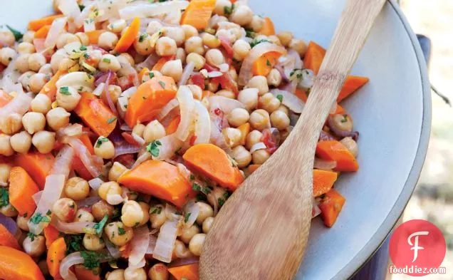 Chickpeas with Tomatoes and Carrots