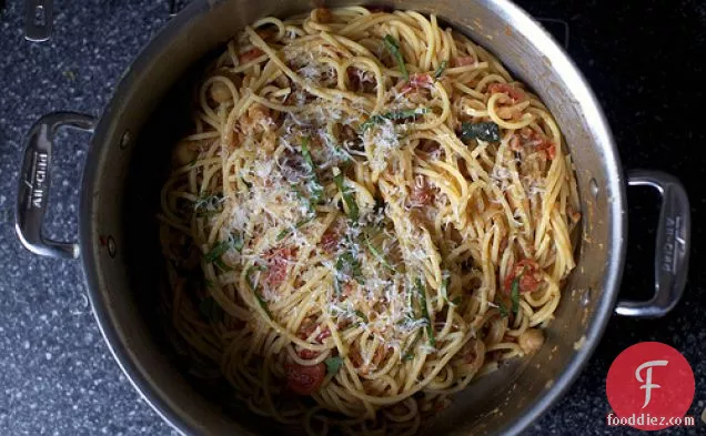 Spaghetti With Chickpeas