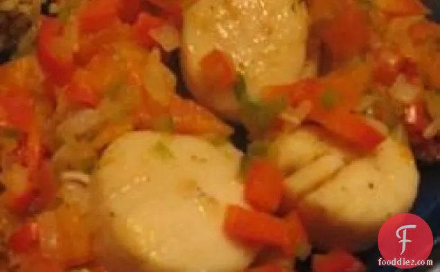 Seared Scallops with Spicy Papaya Sauce