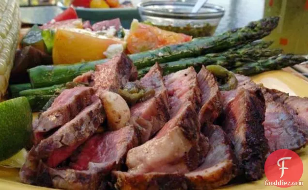 Gaucho Steaks के साथ आम सहमति के लिए सुंगधित बोतल