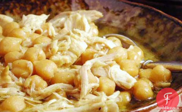 Ferakh bel Hummus (Chicken with Chickpeas)