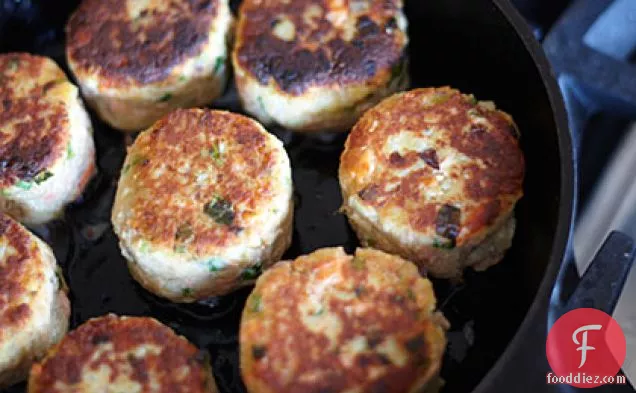 Potato-and-Wild-Salmon Cakes with Ginger and Scallions