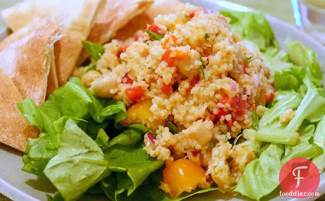 Bulgur Salad With Chickpeas And Red Peppers