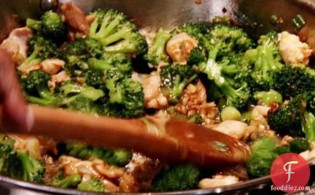 Pat's Broccoli and Chicken Stir-Fry
